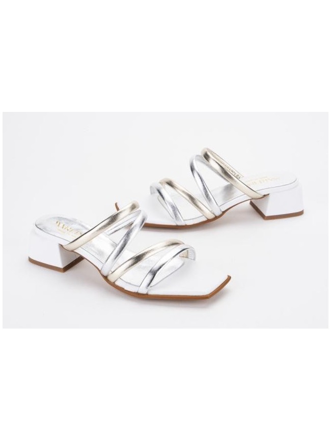 Sandalia De Tacon Colada Marlinna Sandalia De Tacon Colada Marlinna