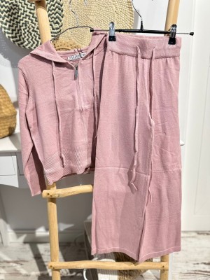 Conjunto Liliana Niña