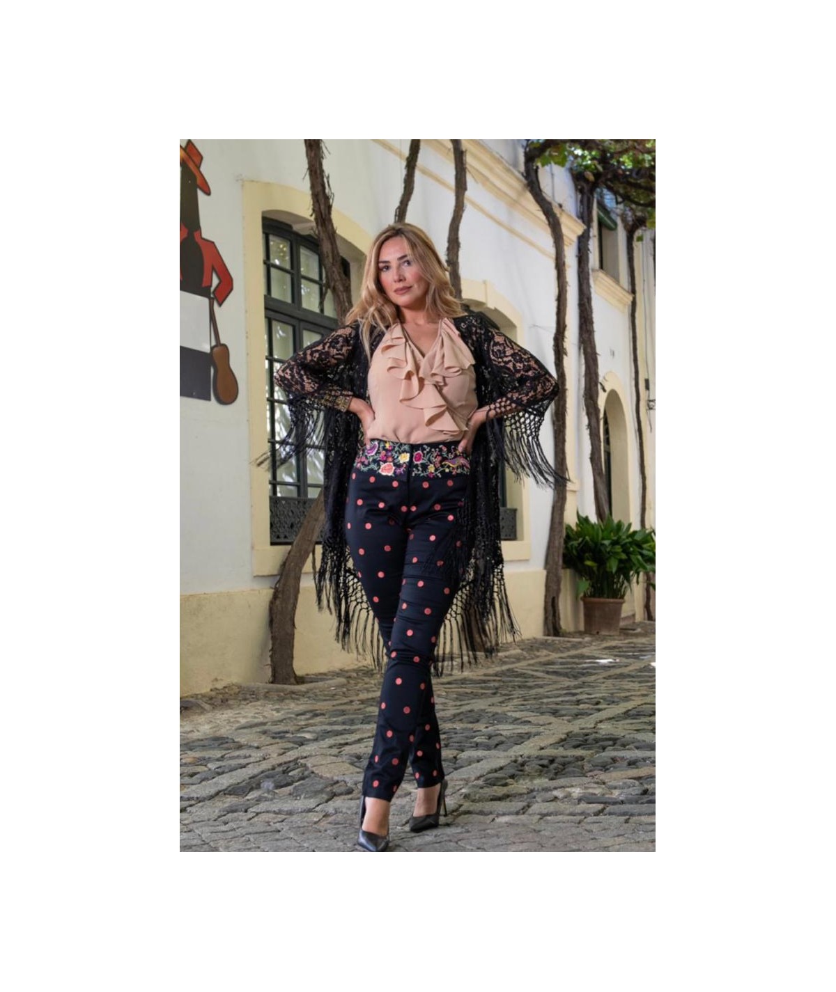 PANTALON KAHYRA BORDADO LUNAR CAZUELA