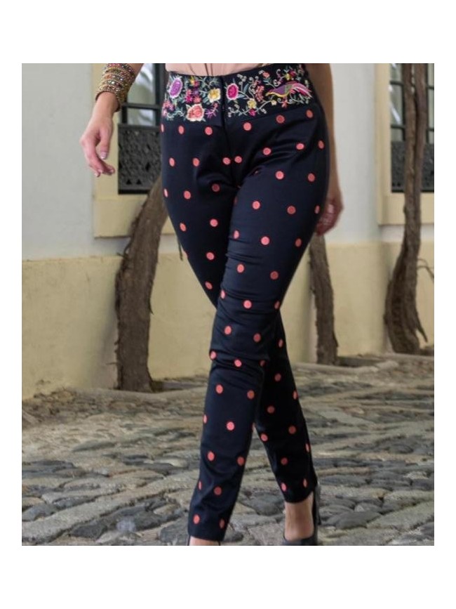 Pantalon Kahyra Bordado Lunar Cazuela