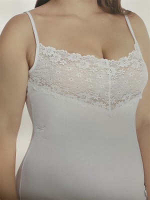 Camiseta tirante fino encaje