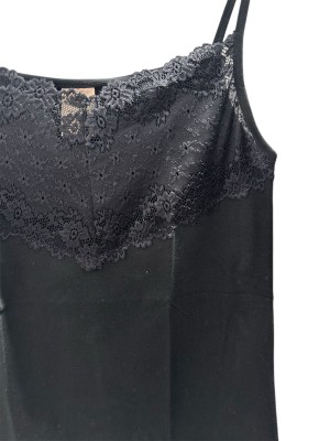 Camiseta tirante fino encaje