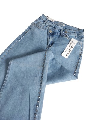 Jeans wide leg tachuelas