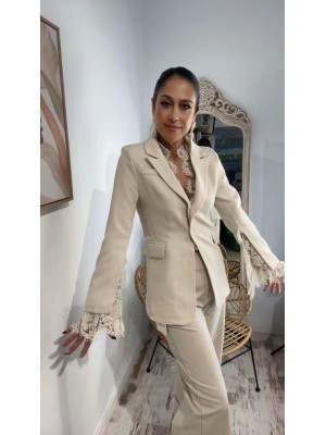 Chaqueta americana con encaje Eva