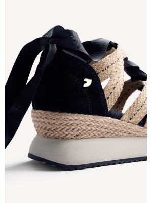 Sandalia cuña Kidika Gioseppo