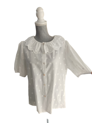 Blusa Venus bordado lunar