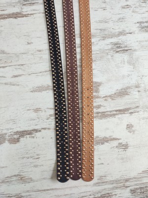 Cinturón tachas