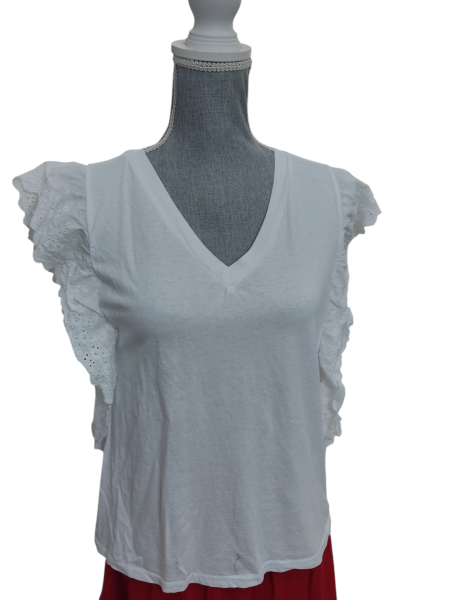 Camisetas básicas volante en manga