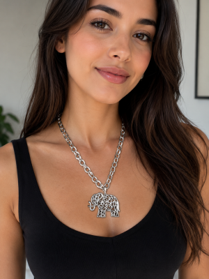 Collar elefante