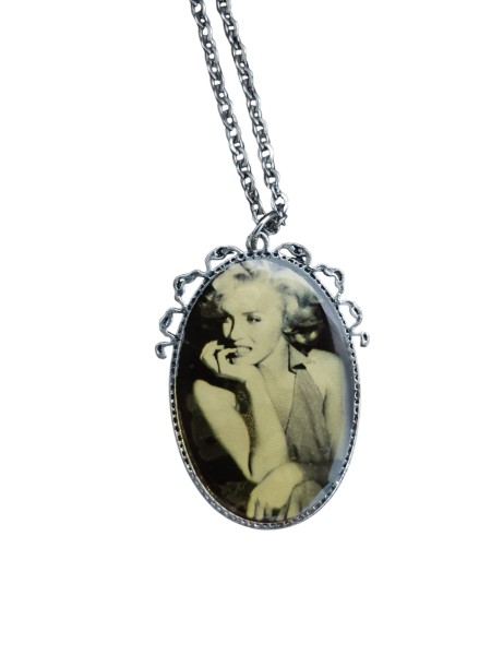 Collar Marilyn Monroe 2