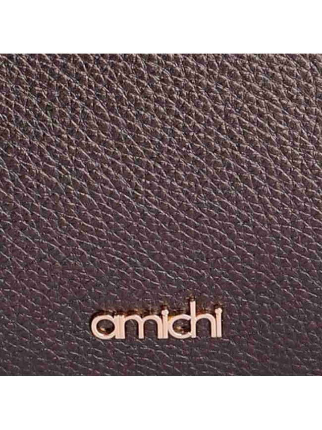 Shopper Amichi