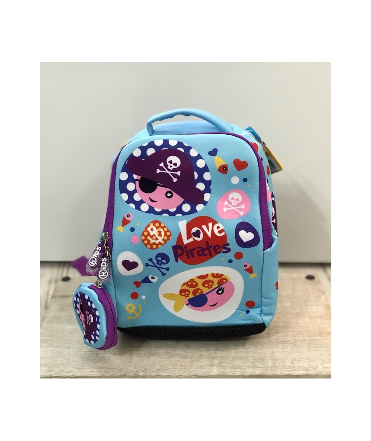 MOCHILA NEOPRENO LOVE PIRATAS + MONEDERO