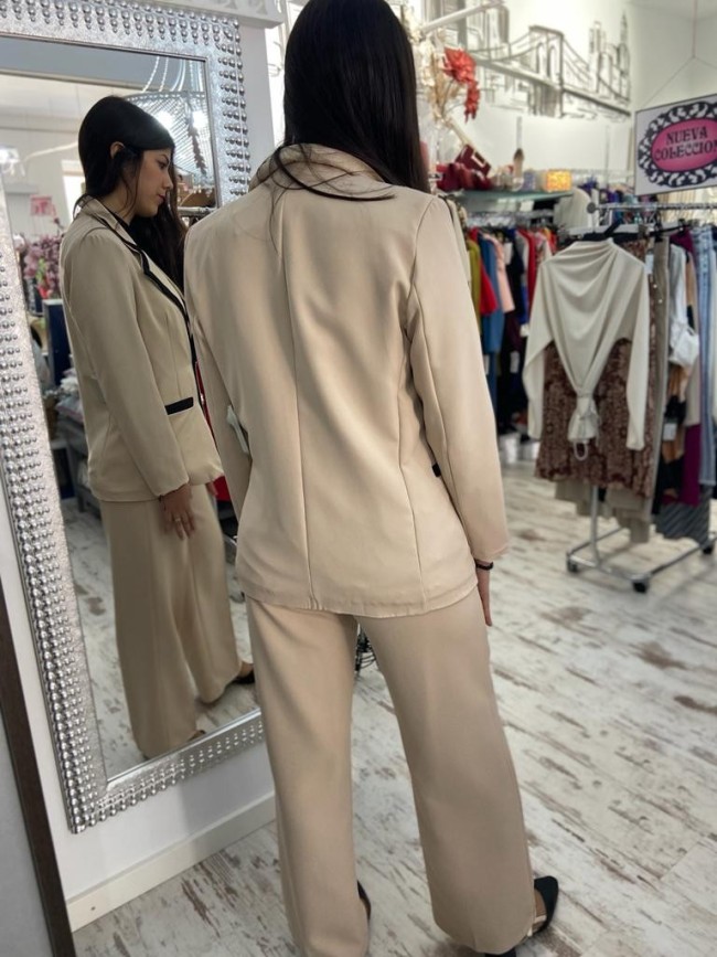 Traje De Chaqueta Doris